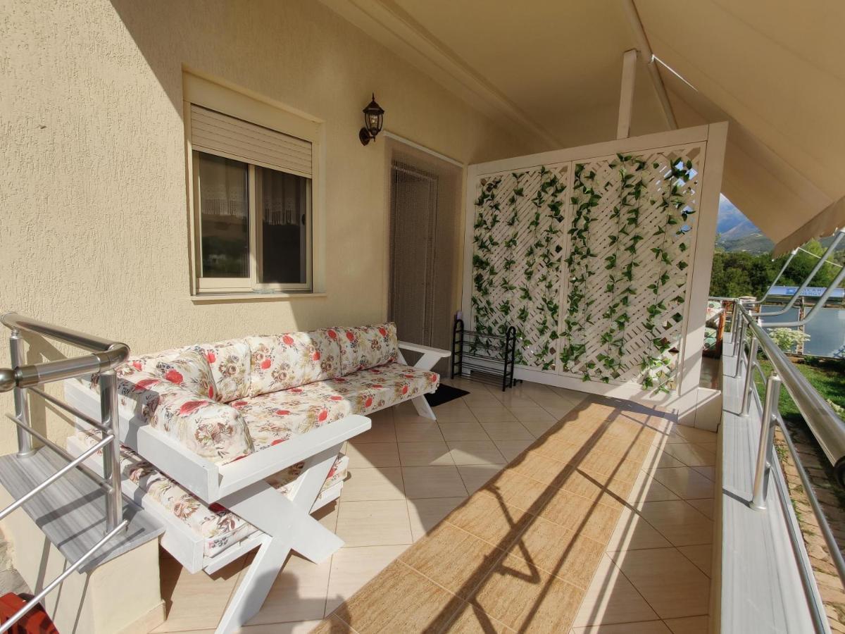 Villa Vasil Mertiri هيماري المظهر الخارجي الصورة